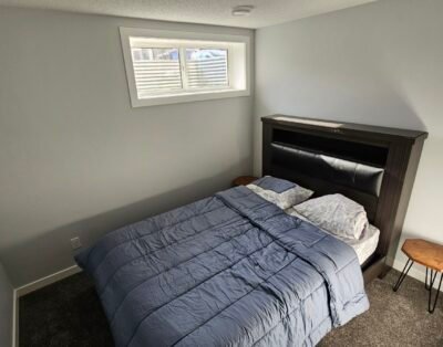 Cozy new 1bdr basement suite, 5 min drive to lake